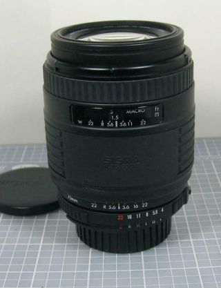 Sigma Uc Zoom 70 - 210mm F/4 - 5.  6 Telephoto Lens For Nikon Auto Focus Slrs Japan
