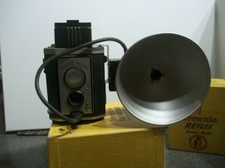Brownie Reflex Synchro Model Camera - Eastman Kodak W/flash