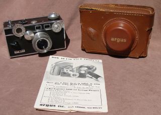 Vintage Argus C3 Rangefinder Camera (“the Brick”) With Case And Instructions Nr