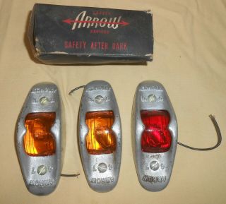 3 Vintage Nos Arrow Safety - Mt Holly Nj - 47 Truck Side Marker/clearance Lights - Nr