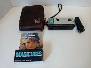 Kodak Pocket Instamatic 10 110 Camera With Magiccube Extender & Smile Saver Case
