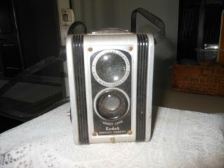 Vtg Eastman Kodak Box Camera: Kodak Duaflex Camera W/kodet Lens And Neck Strap