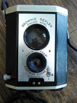 Kodak Brownie Reflex Synchro Camera - - Vintage 1940 