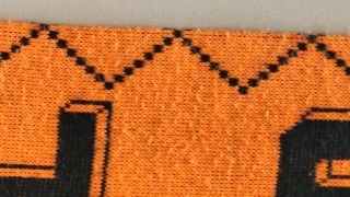 Vintage Wolves Wolverhampton Wanderers supporters scarf - Black & gold 2
