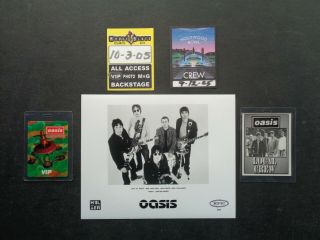 Oasis,  B/w Promo Photo,  4 Backstage Passes
