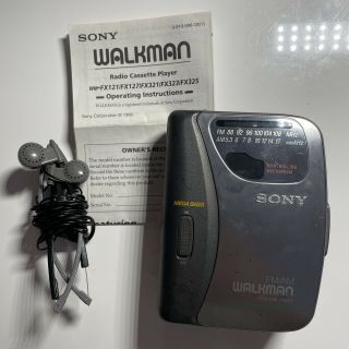 Sony Walkman Vintage Wm - Fx323 Am/fm Radio Cassette Player Auto Reverse 4 Parts