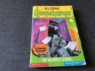 The Haunted School Goosebumps 59 R.  L.  Stine Vintage 1997 1st Edition