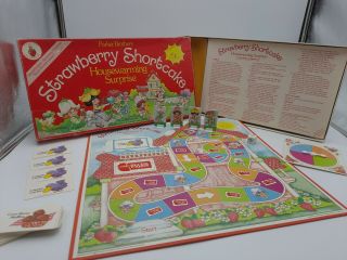 Vintage Strawberry Shortcake Housewarming Surprise,  Parker Brothers,  1983