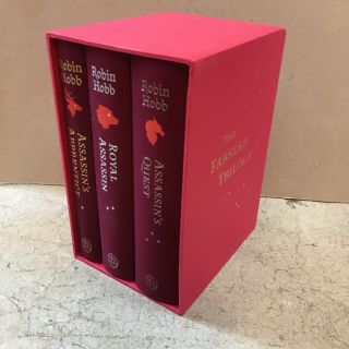 Robin Hobb " The Farseer Trilogy " Folio Society (2020) Three Volume Set