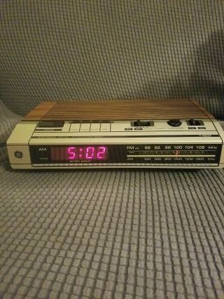 Vintage General Electric Digital Am/fm Radio Alarm Clock Ge Woodgrain 7 - 4634