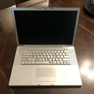 Vintage Apple Macbook Pro A1260 15.  4 " Laptop (early 2008) - Missing Battery