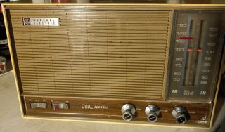 Vintage General Electric Dual Speaker Am/fm Radio, .  Model 2240h