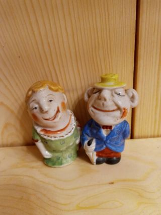 Vintage Smiling Man With Umbrella And Woman Couple Salt & Pepper Shakers Japan