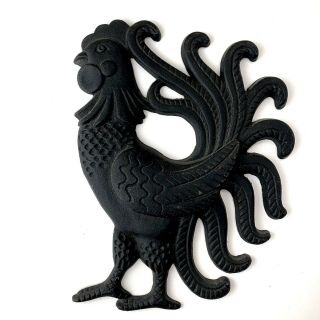 Vintage Black Cast Iron Rooster Wall Hanging Plaque Japan Country Kitchen 9.  5”