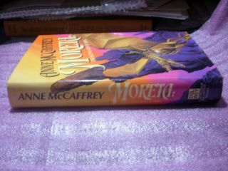 Moreta: Dragonlady of Pern by Anne McCaffrey 1st Ed SIGNED by Author & Artist Mi 3