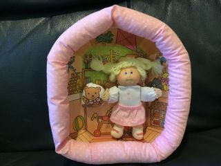 Coleco 1983 Cabbage Patch Pin - Up Doll In Toy Store Euc