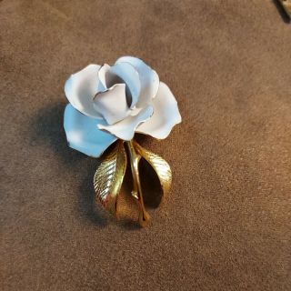 Vintage Signed Cerrito White Enamel Rose Brooch Pin Gold Tone Flower