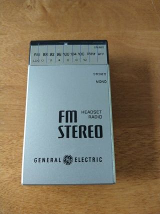 General Electric Fm Stereo Headset Radio Model 7 - 1250a Portable Vintage.