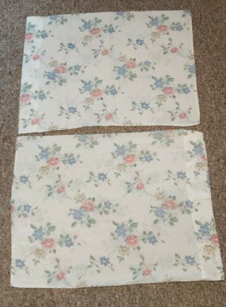 Vintage Cannon Standard Size Pillowcases Set Of 2 White Floral Pattern