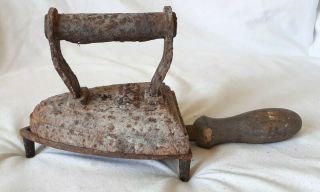 Antique Cast Iron No 4 Flat Iron With Stand For Restoration