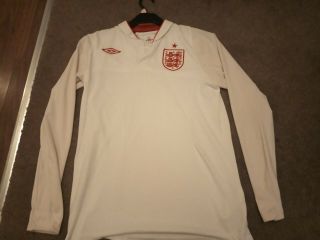 Vintage England Football Shirt Number 4 Gerrard Size 40 Postage.