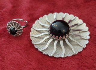 Vintage Sarah Coventry Adjustable Silvertone/black Starburst Ring And Brooch Set