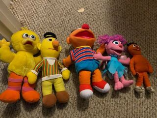 Tickle Me Ernie Plush Vintage 1996 Tyco Sesame Street,  Big Bird,  Bert,  Abby