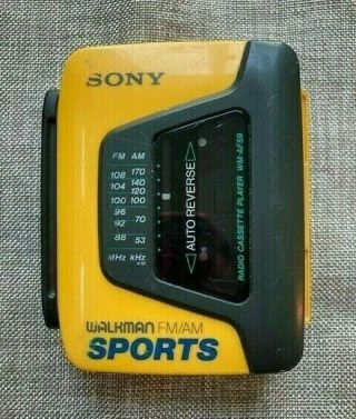 Vintage Sony Walkman Sports Cassette Player Radio Wm - Af59