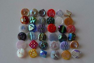 1203 - Vintage Czech 3/4 " (30) Iridescent Glass Buttons