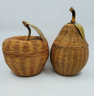 2 Vintage Wicker Rattan Woven Shanghai Handicrafts Lidded Baskets/pear & Apple