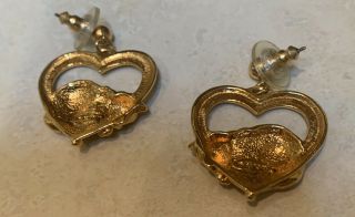 Vintage Avon Cat Sleeping Heart Shaped Earrings In Gold Tone 287 2