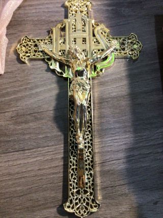 Vintage Gold Tone Plastic 8x5 Inri Crucifix Jesus On Cross Wall Hanging Decor F