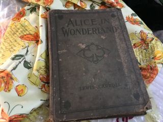 Alice ' s Adventures In Wonderland Lewis Carroll,  John Tenniel McLoughlin Brothers 2
