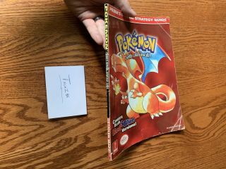Pokemon Red and Blue Version PRIMA ' S Official Strategy Guide Nintendo 1998 READ 2