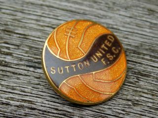 Vintage Early SUTTON UNITED FOOTBALL SUPPORTERS CLUB Enamel H W Miller Badge Pin 2