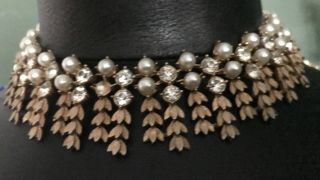 Vintage Sarah Coventry Gold Tone Pearl And Rhinestone Necklace