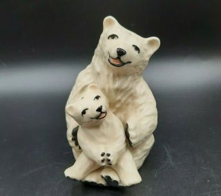 Vtg Ceramic Arts Studio Mother Bear Baby Snuggle Set Polar Salt Pepper Shaker