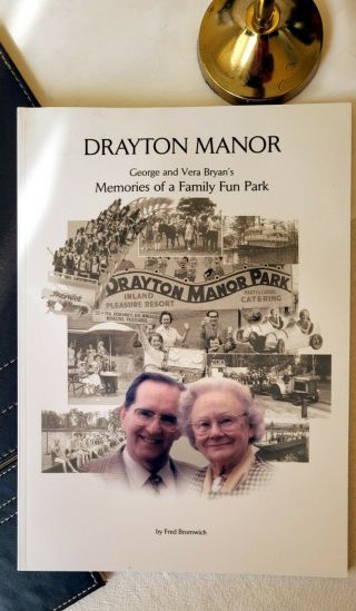 Drayton Manor Theme Park Book - G & V Bryan 