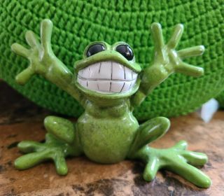 Vintage Kitty’s Critters Green Frog Smile Happy Frog Adorable Wide Teeth Smile