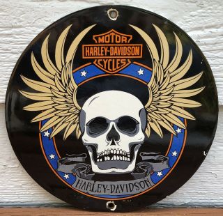 Vintage 1958 Dated Harley Davidson Motorcycles 10” Porcelain Gas Oil Sign Skull