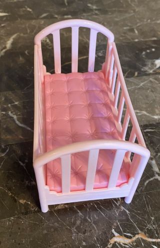 Mattel Doll House Furniture Crib Play Pen for Barbie and Friend Kelly 2
