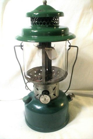 Vintage 1956 Coleman Double Mantle Lantern Model 220e Lights