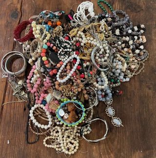 Vintage Estate Over 7.  5 Lbs Broken Junk Costume Jewelry Crafts Repair Necklaces