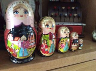 Set Of 5 Wooden Russian Nesting Dolls,  Decoration Outer Doll 6”