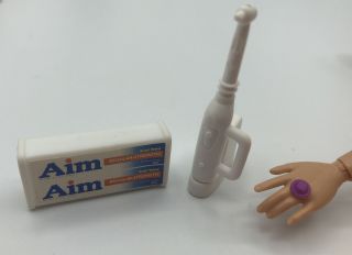 Barbie Doll Dentist Electric Toothpaste Brush Diorama Bathroom Accessories