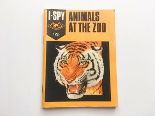 I - Spy Animals At The Zoo 1974 Book - No Writing Inside -