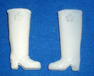 Vintage White Boots with Daisy to fit Mary Quant Daisy,  Havoc & Amy Dolls 3