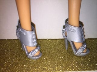 Mattel Barbie Doll Shoes Silver High Heels Fashion Fever Fashionista