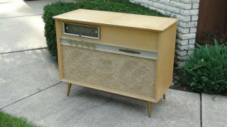 1958 RCA Victor Stereo Orthophonic Console Radio Phonograph 2