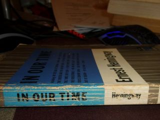 In Our Time Ernest Hemingway 1958 Vintage Scribner ' s Library SC Book Stories 2